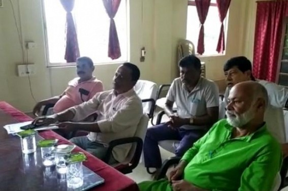 On 6 points demand CPI-M delegation members Placed deputation to SDM